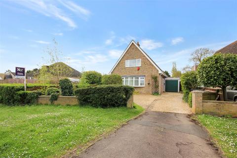 3 bedroom detached house for sale, Newton Road, Rushden NN10