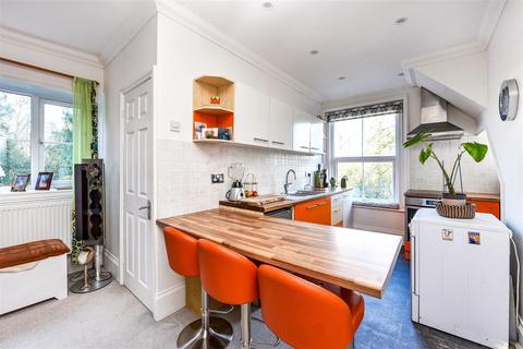 1 bedroom flat for sale, London Road, Rake, Liss