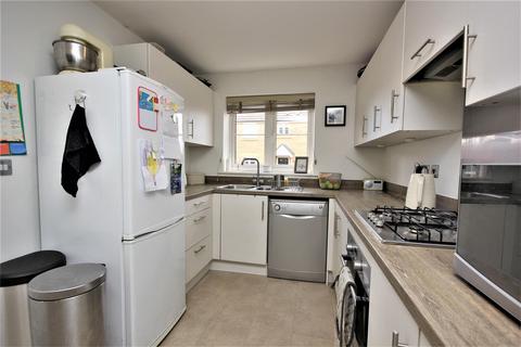 1 Bamburgh Close, Rushden, NN10 0TD