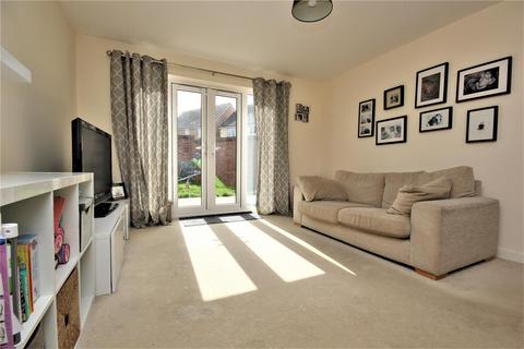 1 Bamburgh Close, Rushden, NN10 0TD