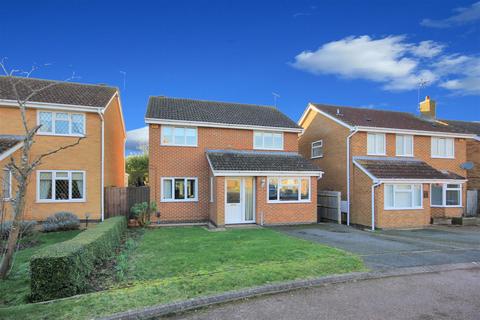 5 bedroom detached house for sale, Belvoir Close, Rushden NN10