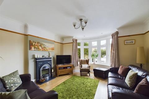 17 Windmill Hill, Ruislip, HA4 8QF