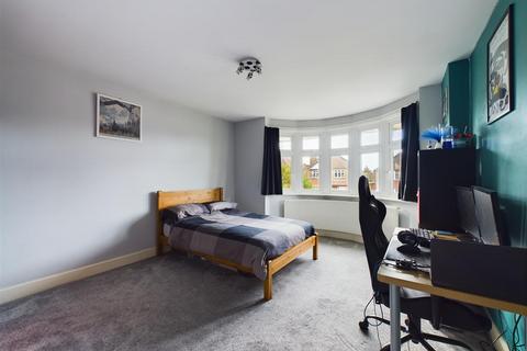 17 Windmill Hill, Ruislip, HA4 8QF