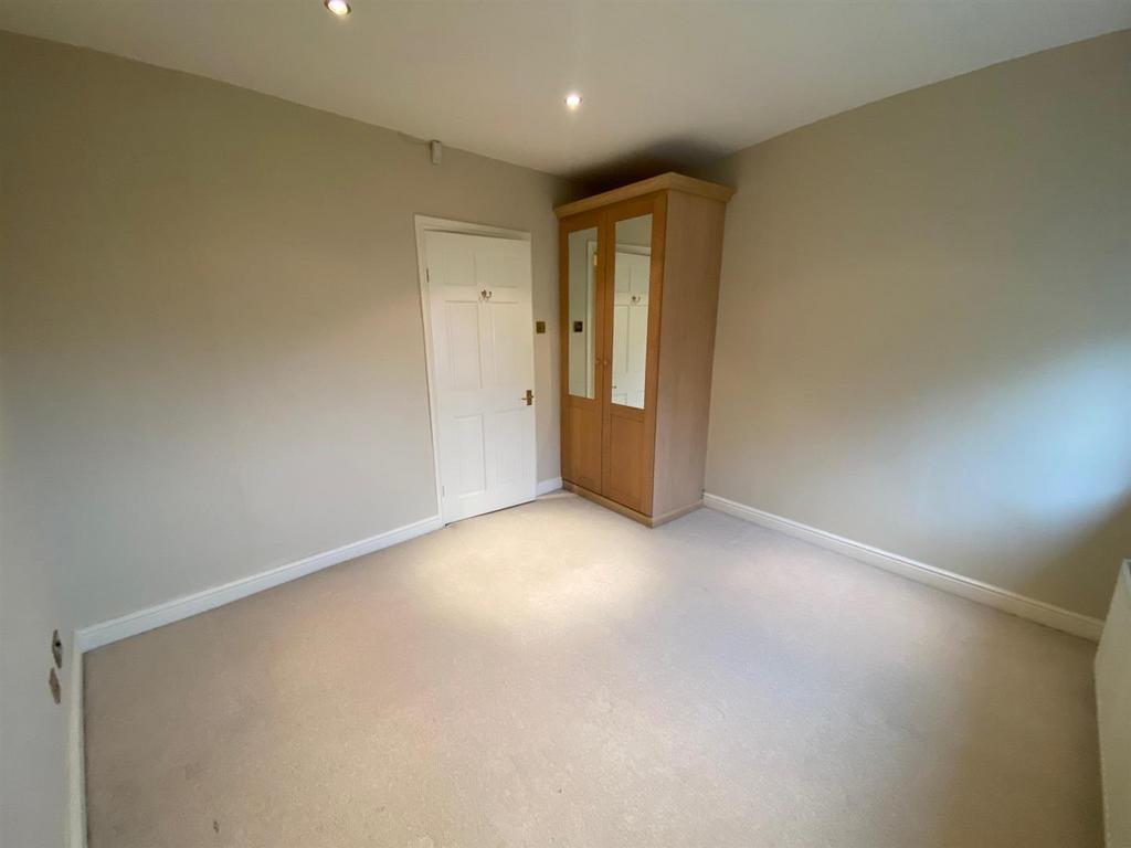 BEDROOM 2.png