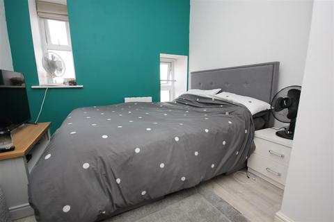1 bedroom flat for sale, The Drive, Rushden NN10