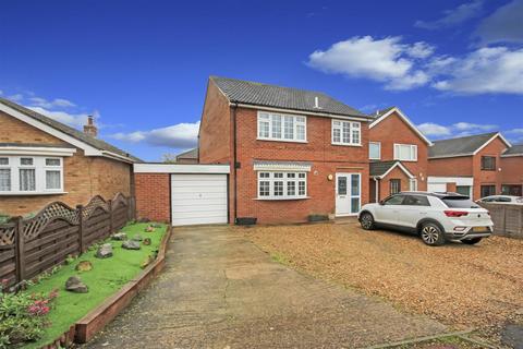 3 bedroom detached house for sale, Albion Place, Rushden NN10