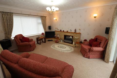 2 bedroom detached bungalow for sale, Church Hall Road, Rushden NN10