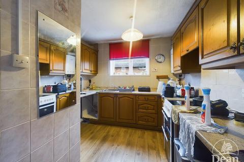 3 bedroom semi-detached house for sale, Severn Road, Lydney GL15