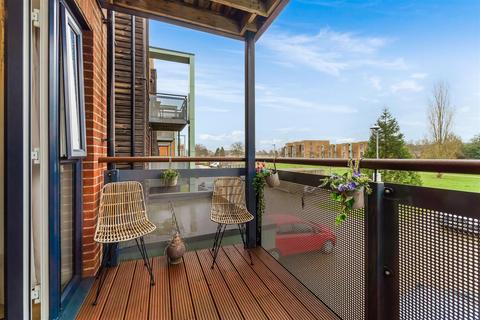 Flat 3, Venice House Aventine Avenue, Mitcham, CR4 1GB