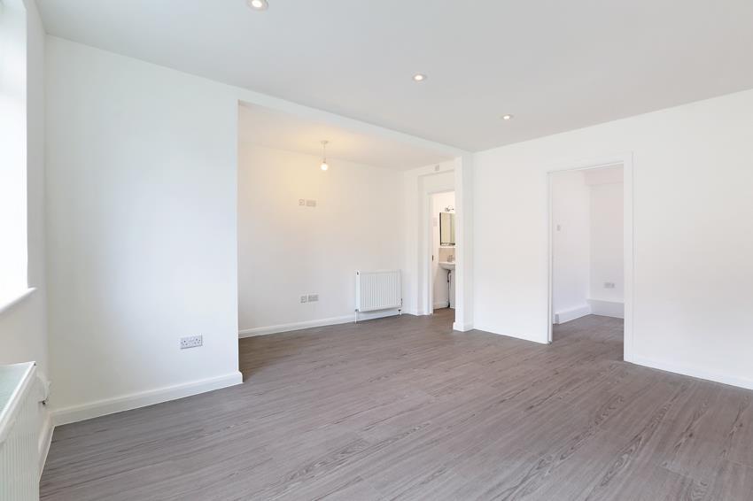 Denison Road 76 Colliers Wood Estate Agents CSJ  (