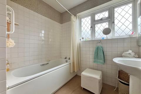 19 Styles Way, Beckenham, BR3 3AJ