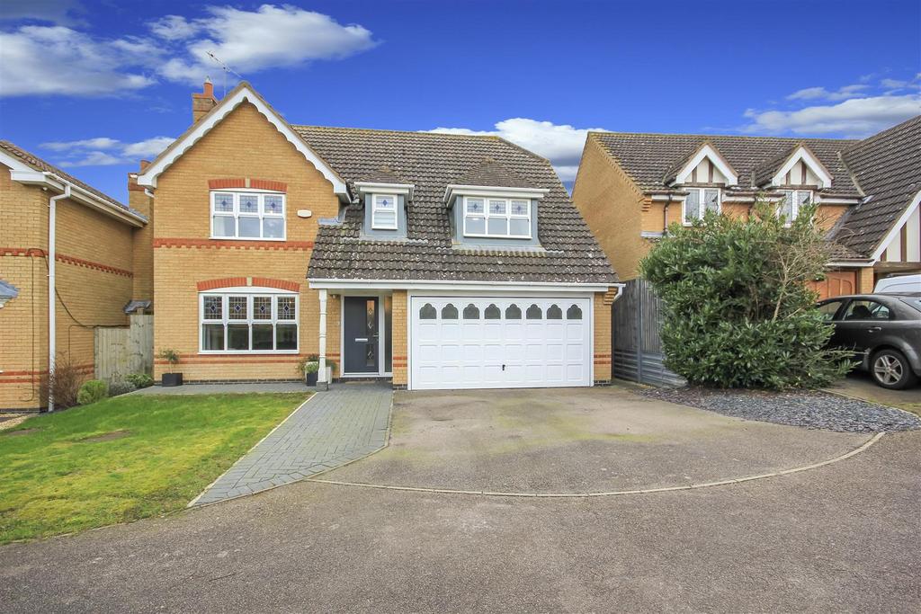 Meadow Sweet Road, Rushden NN10 4 bed detached house £500,000