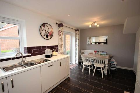 3 bedroom semi-detached house for sale, The Drive, Rushden NN10
