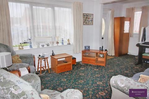 4 Overdale Road, Wombwell, Barnsley, S73 0RZ