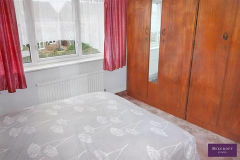 4 Overdale Road, Wombwell, Barnsley, S73 0RZ