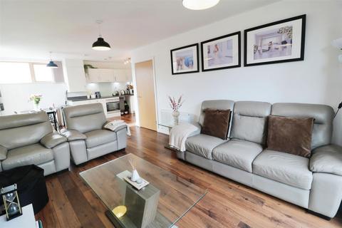2 bedroom apartment for sale, Crossbill Way, Newhall, Harlow