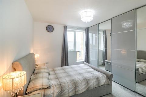 7 North Square, Newhall, Harlow, CM17 9TW