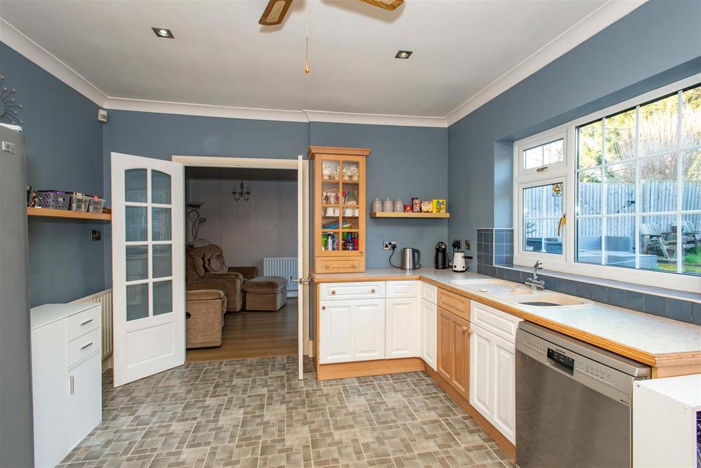 2024.02.12 67 Cloonmore Ave, BR6 9 LG-3691.jpg