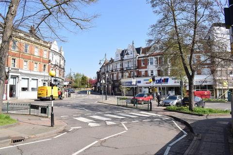 Office to rent, The Broadway, Woodford Green