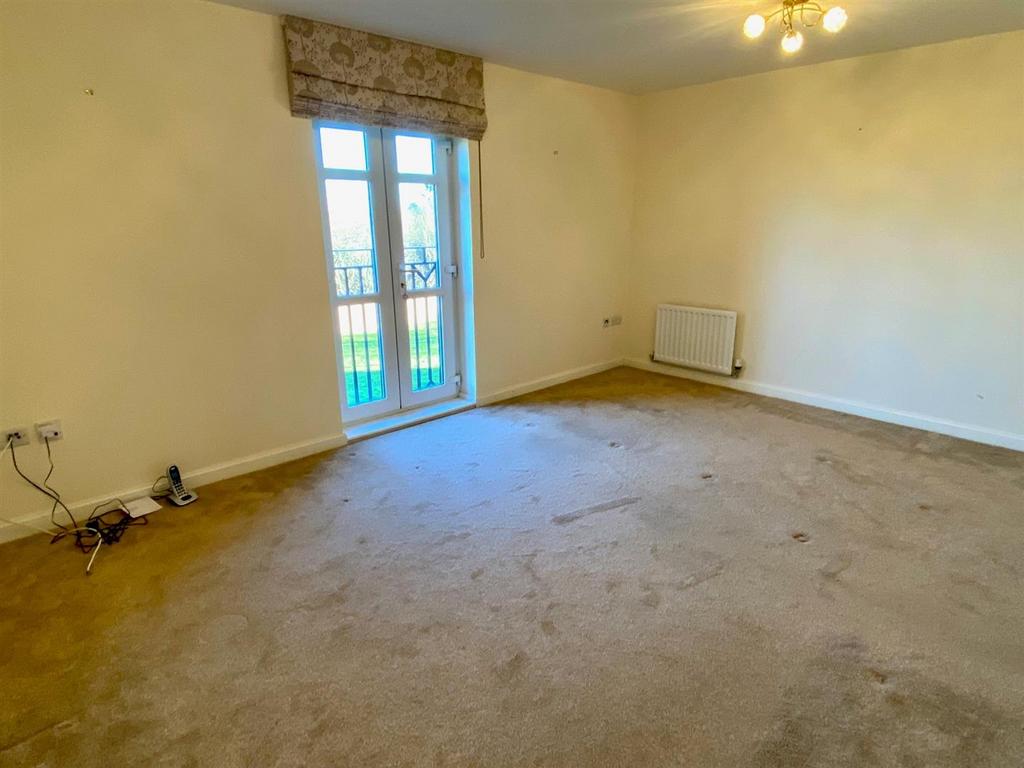 Marmaville court 39 lounge.jpg