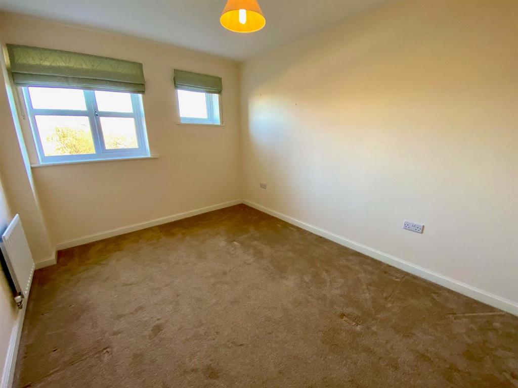 Marmaville court 39 bed 3.jpg