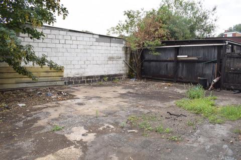 Warehouse to rent, Lincoln Road, Enfield