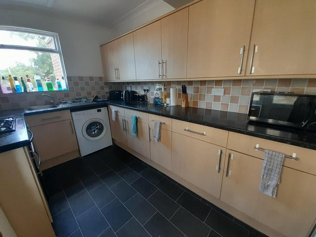 Hythe Road, Willesborough, Ashford 1 bed in a house share £540 pcm (£