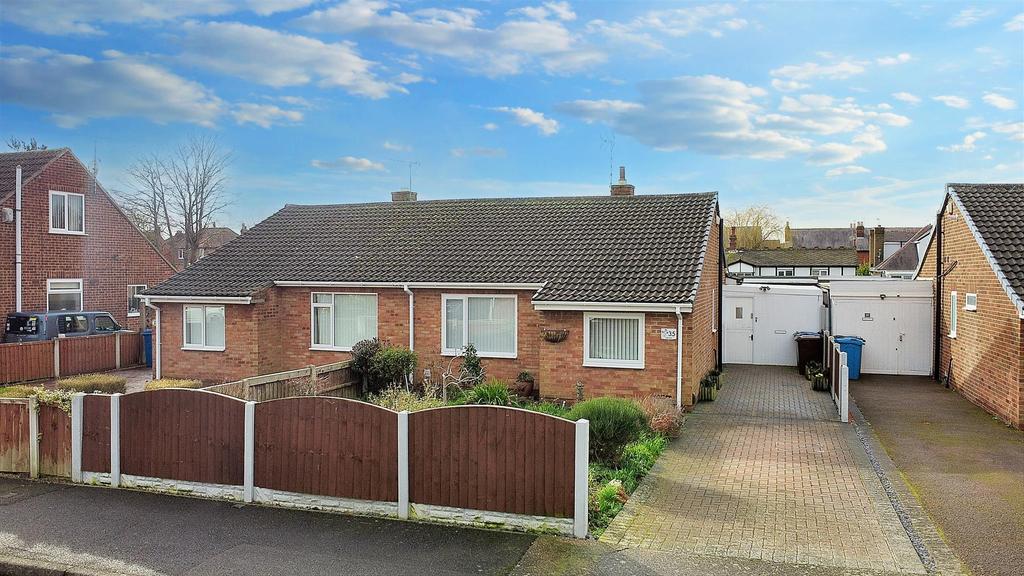 Lodge Road, Long Eaton 2 bed semidetached bungalow for sale £230,000