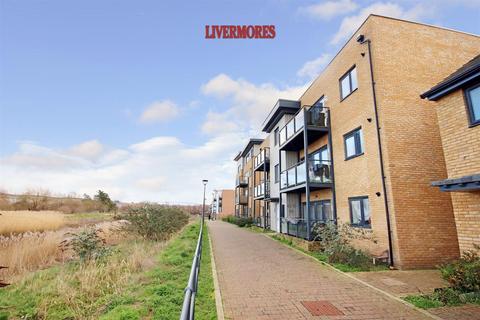 2 bedroom flat for sale, 7 Riverside Wharf, Dartford