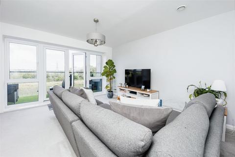 2 bedroom flat for sale, 7 Riverside Wharf, Dartford