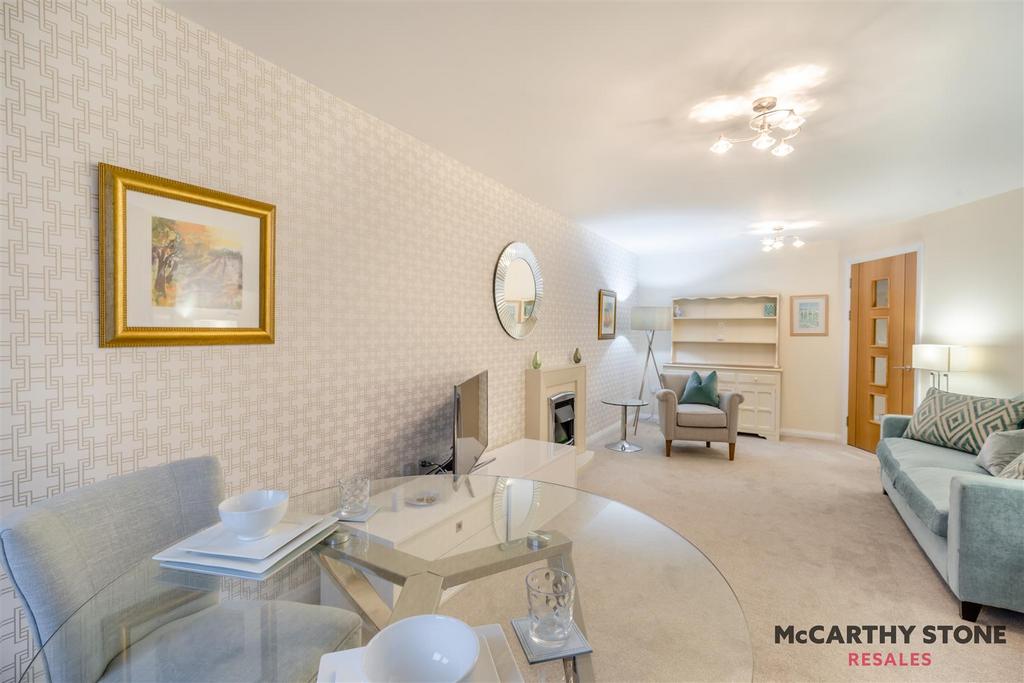 8583526-interior09.jpg