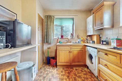 16a Millbrook Gardens, Chadwell Heath, Romford, RM6 6RP