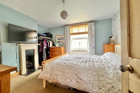 2 bedroom terraced house for sale, Chapel Lane, Stroud