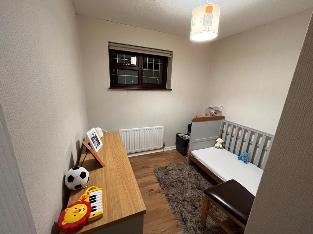 Bed 3.jpg