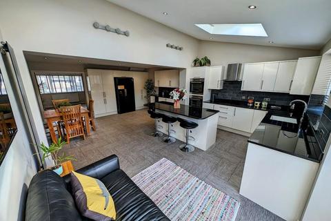12 Lancaster Road, Yate, Bristol, BS37 5SU