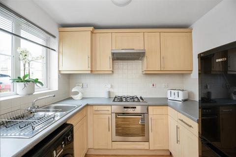 2 Bittern Court, Dunfermline, KY11 8HE