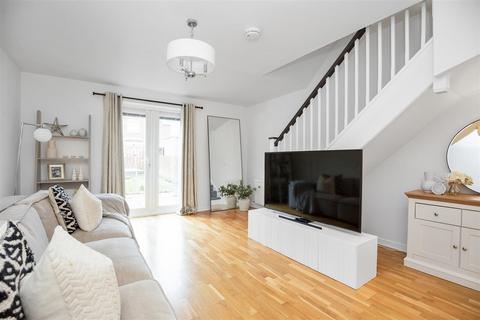 2 Bittern Court, Dunfermline, KY11 8HE