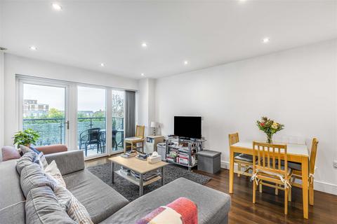 2 bedroom flat for sale, Roebuck House, Putney, SW15