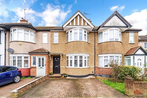 17 Tiptree Road, Ruislip, HA4 0EW