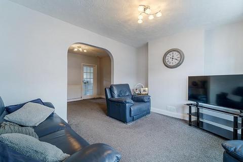 17 Tiptree Road, Ruislip, HA4 0EW