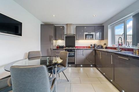17 Tiptree Road, Ruislip, HA4 0EW