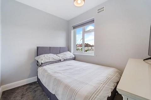 17 Tiptree Road, Ruislip, HA4 0EW