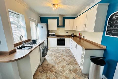 2 bedroom house for sale, Pulborough Avenue, Eastbourne BN22