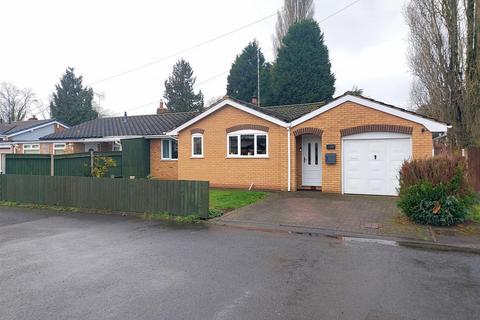 2 bedroom semi-detached bungalow for sale, The Grove, Stourport-On-Severn