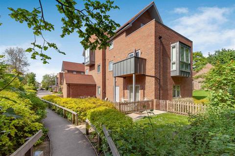 2 bedroom apartment for sale, Bell Mead, Ingatestone