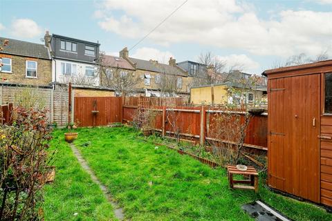 3 bedroom house for sale - Moyers Road, London
