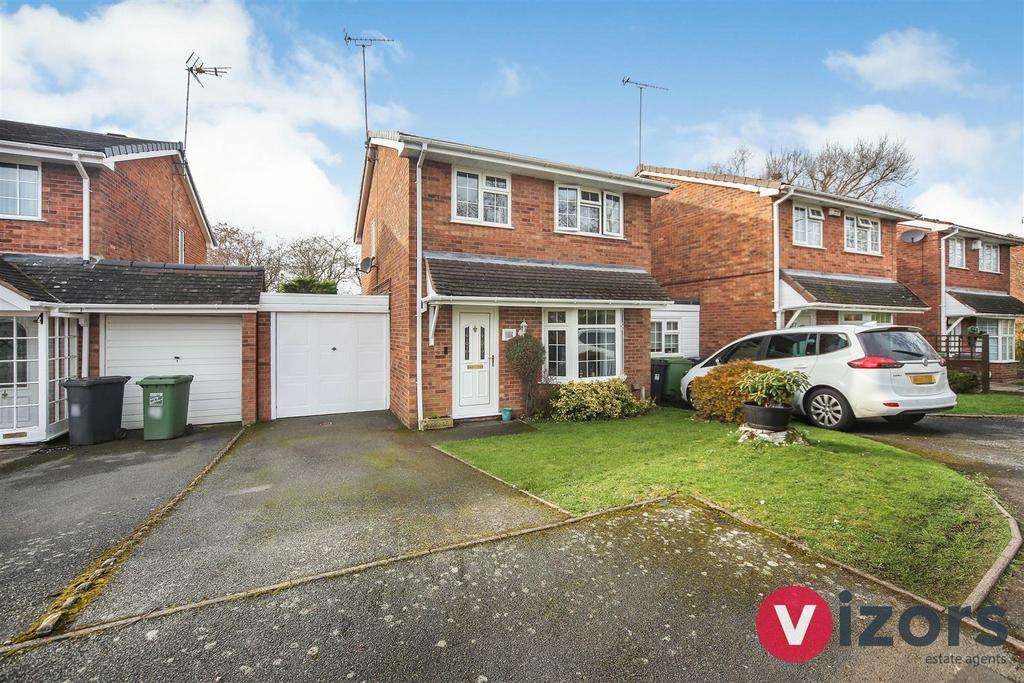 Hollyberry Close, Winyates Green, Redditch 3 bed link detached house for sale £290,000