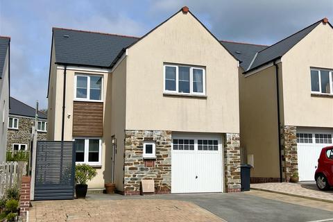 21 Aglets Way, St Austell, PL25 4GA