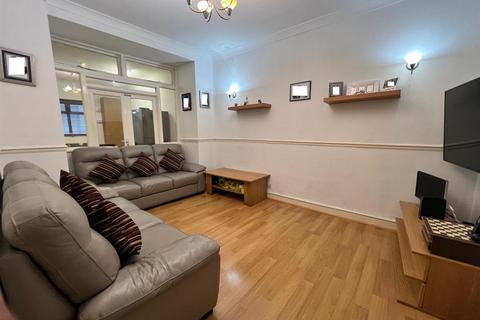 3 bedroom house for sale, Westwood Road, Ilford