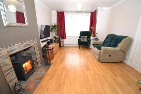 1 Hardknot Close, Bradford, BD7 4BA